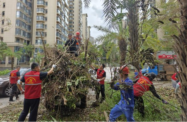 珠江物业：全力抗击“摩羯”台风 携手重建美好家园